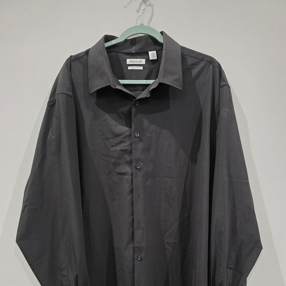 Haggar Men's Black and Grey Shirt